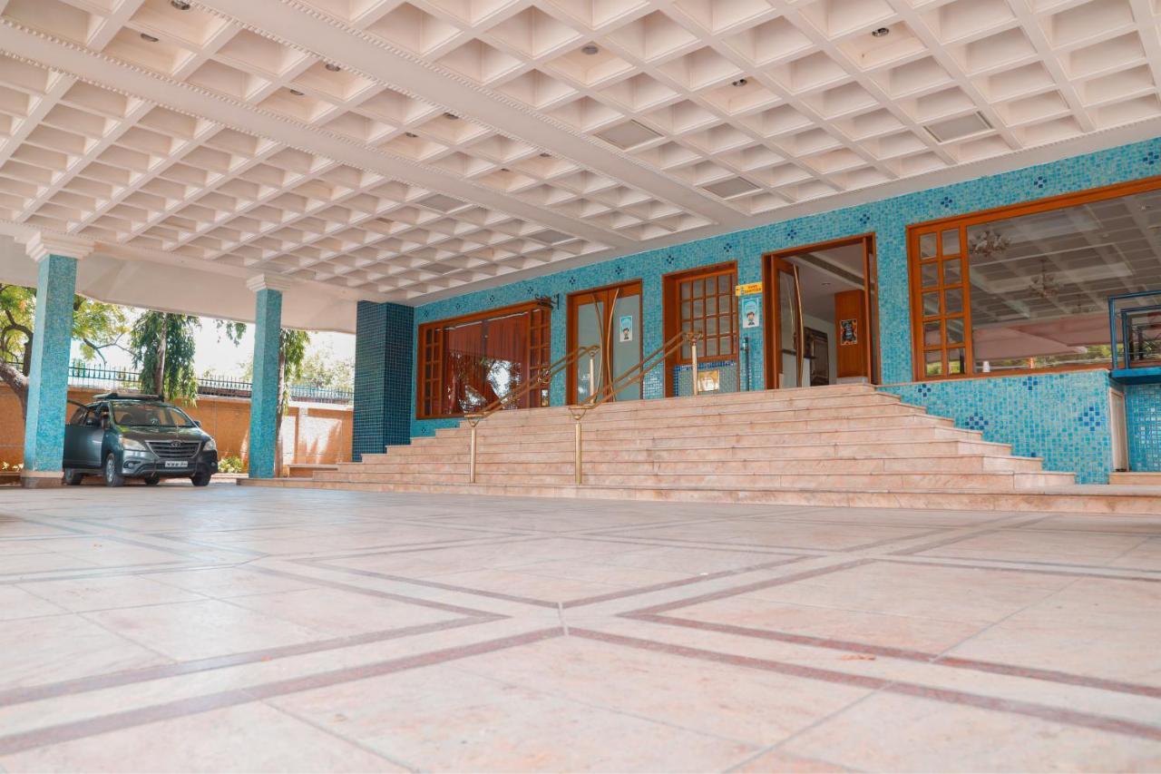 Bell Hotel Sivakāsi Екстериор снимка