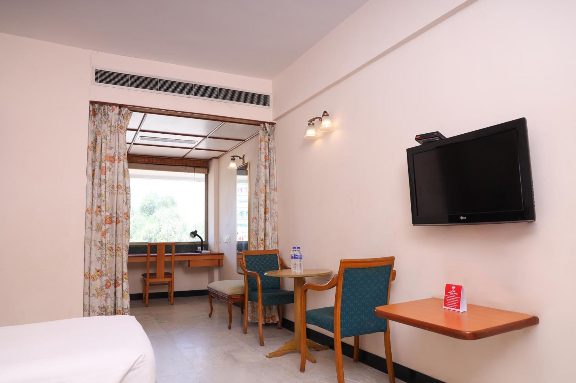 Bell Hotel Sivakāsi Екстериор снимка